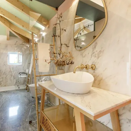 D'olivia Lovely Homes בית חווה